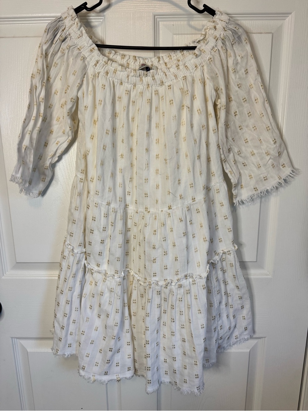 Vineyard Vines White Off-Shoulder Dress with Gold Dot Print